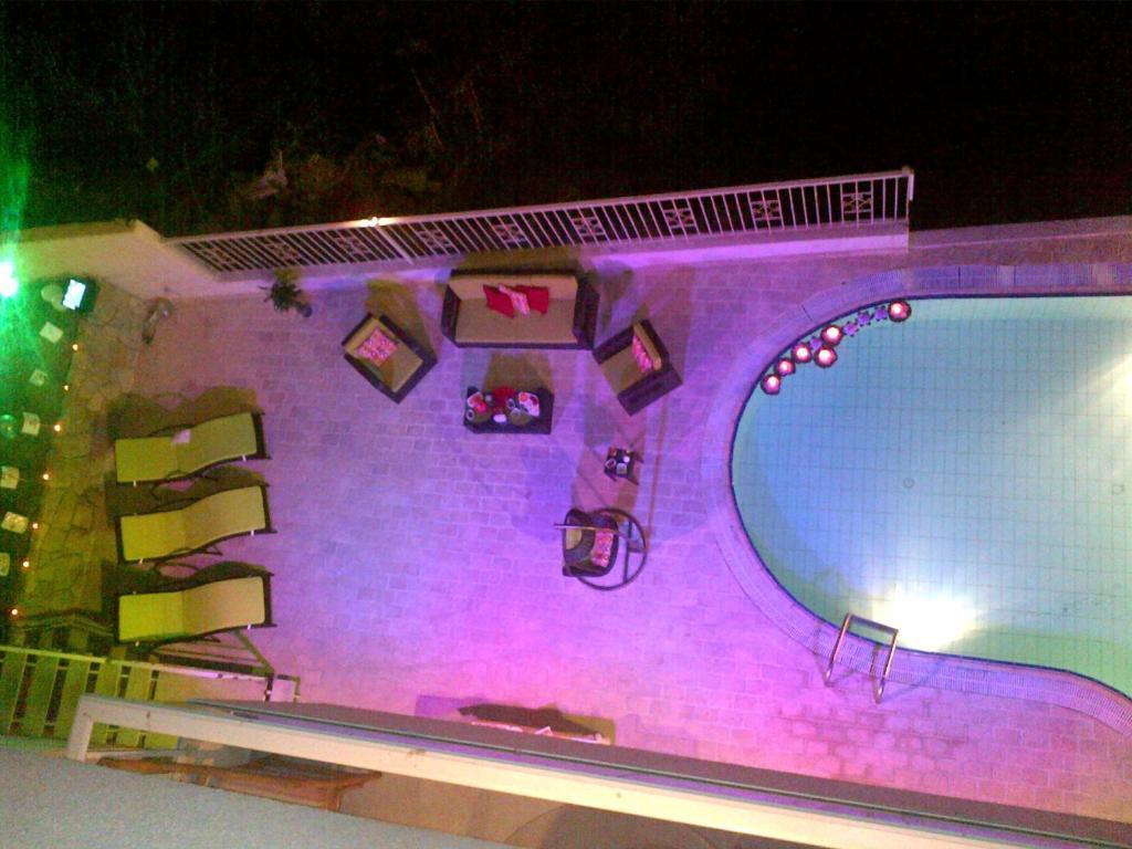 Residence De France Dbayeh Bagian luar foto